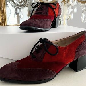 Vintage Salvatore
Ferragamo Suede Shoes Sz 6 B